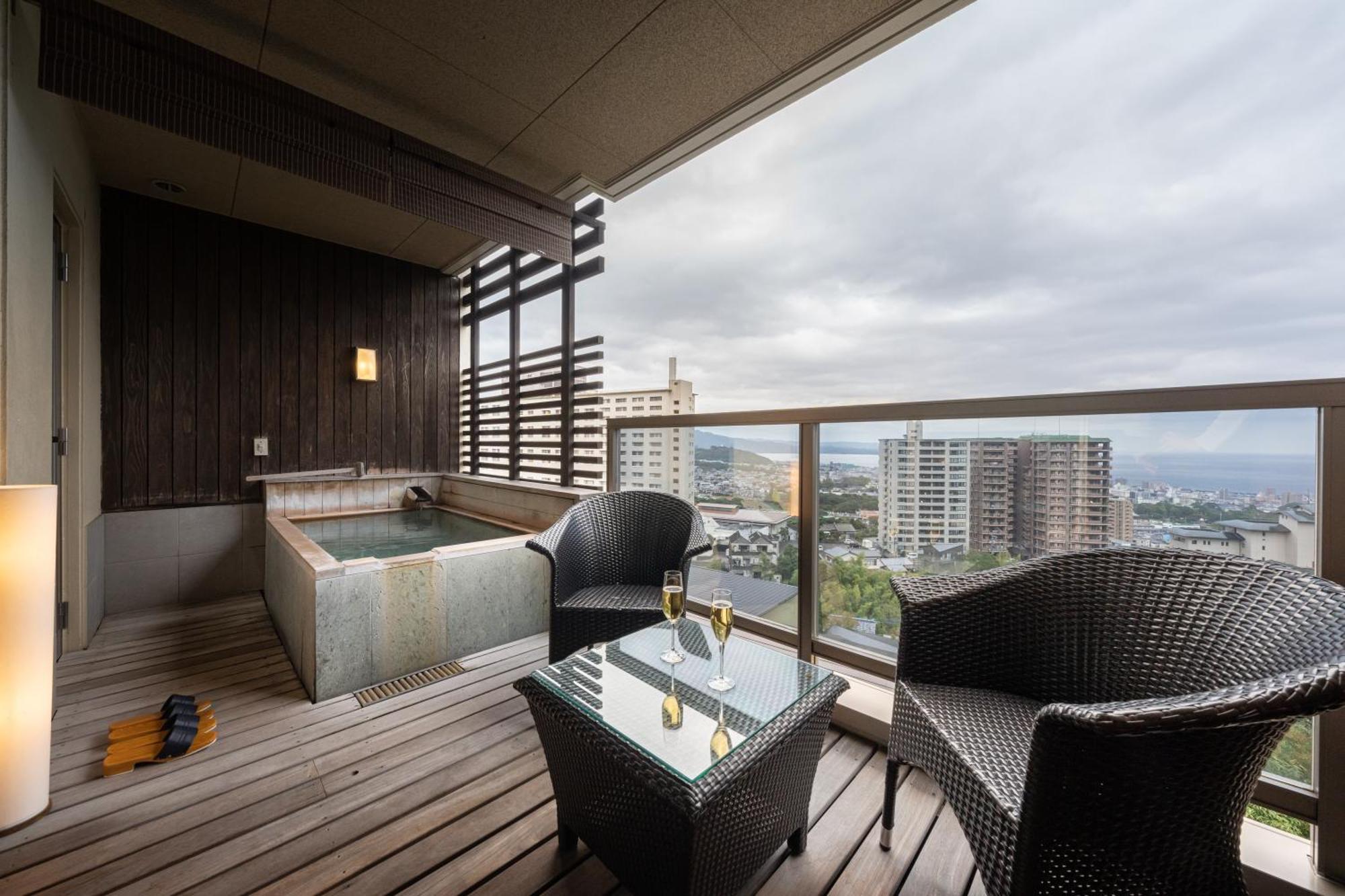 Ryotei Matsubaya Hotel Beppu Bagian luar foto
